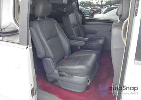 2010 Volkswagen Routan Se from USA, damaged, VIN 2V4RW3D1XAR272482